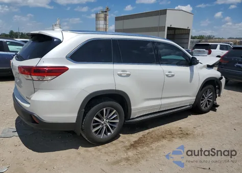 2018 Toyota Highlander Se from USA, damaged, VIN 5TDJZRFH8JS542490